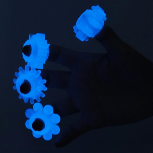 Lumino Play Set 4 Penis Ring Blue Light - Image 6